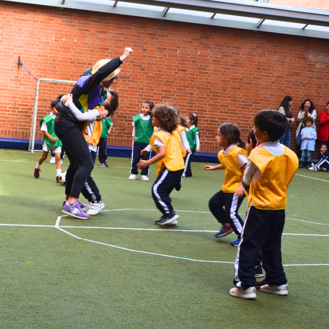 Deporte y actividades en colegio en Bogota4